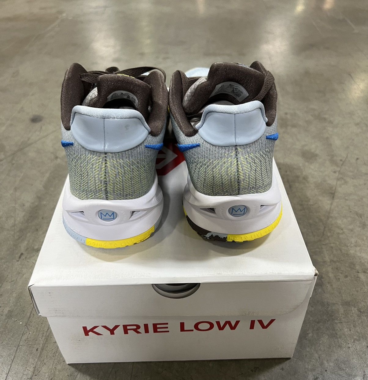 Nike Nike Kyrie Low 4 Light Armory Blue Size US 10.5 / EU 43-44 - 3 Thumbnail