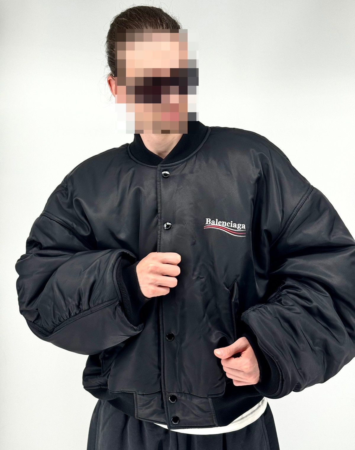 Balenciaga Balenciaga Political Logo Bomber Jacket Size US L / EU 52-54 / 3 - 1 Thumbnail
