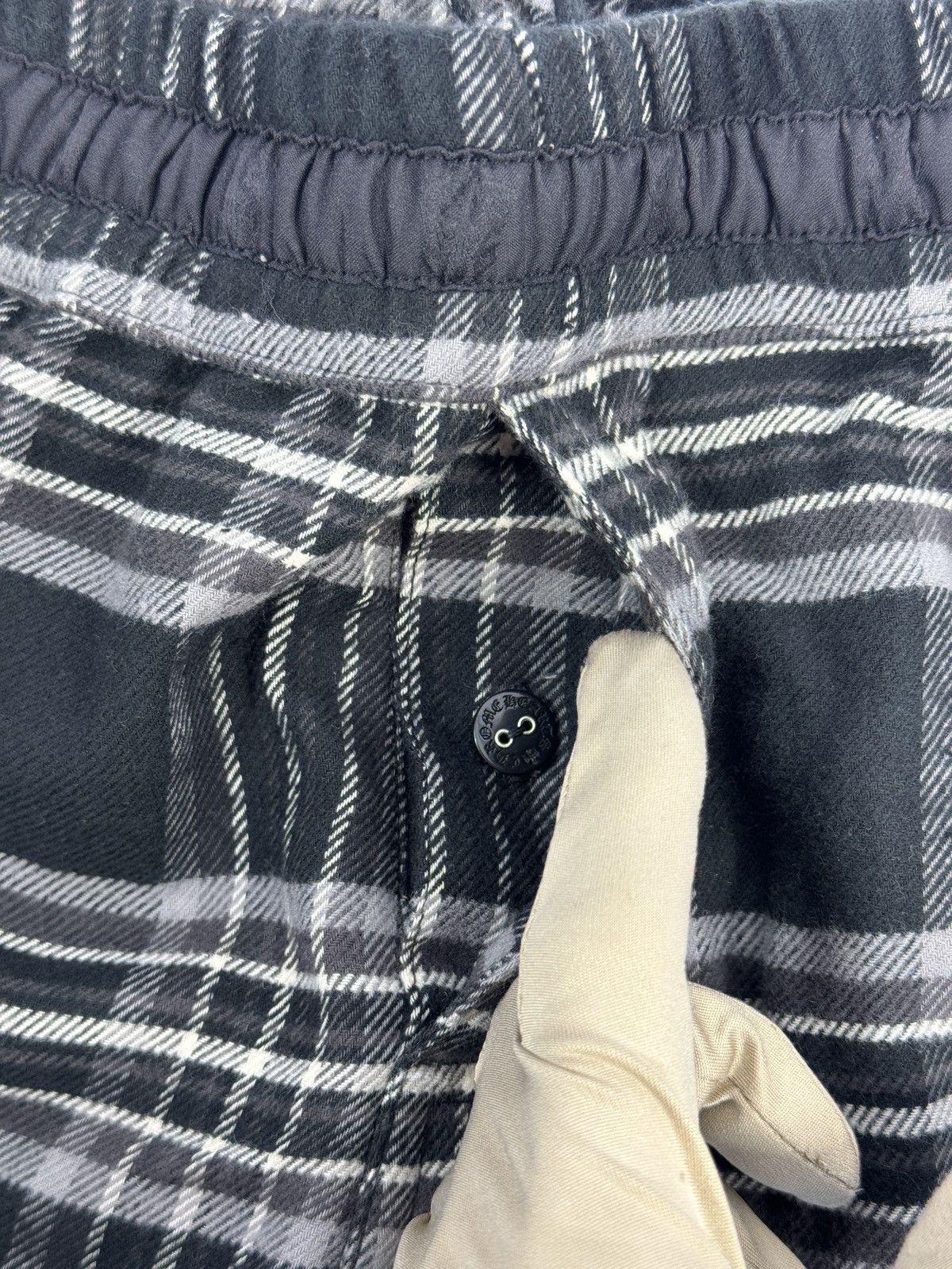 Chrome Hearts LEATHER CROSS AFTER SCHOOL DETAILED CHECKED SHORTS Size US 34 / EU 50 - 8 Thumbnail