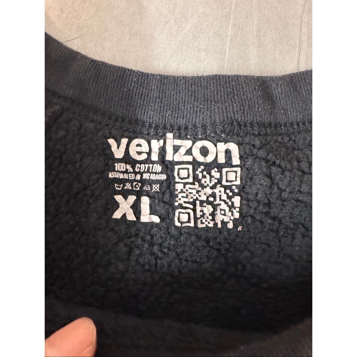 Other Verizon Logo Crewneck Sweatshirt Black XL Size US XL / EU 56 / 4 - 5 Thumbnail