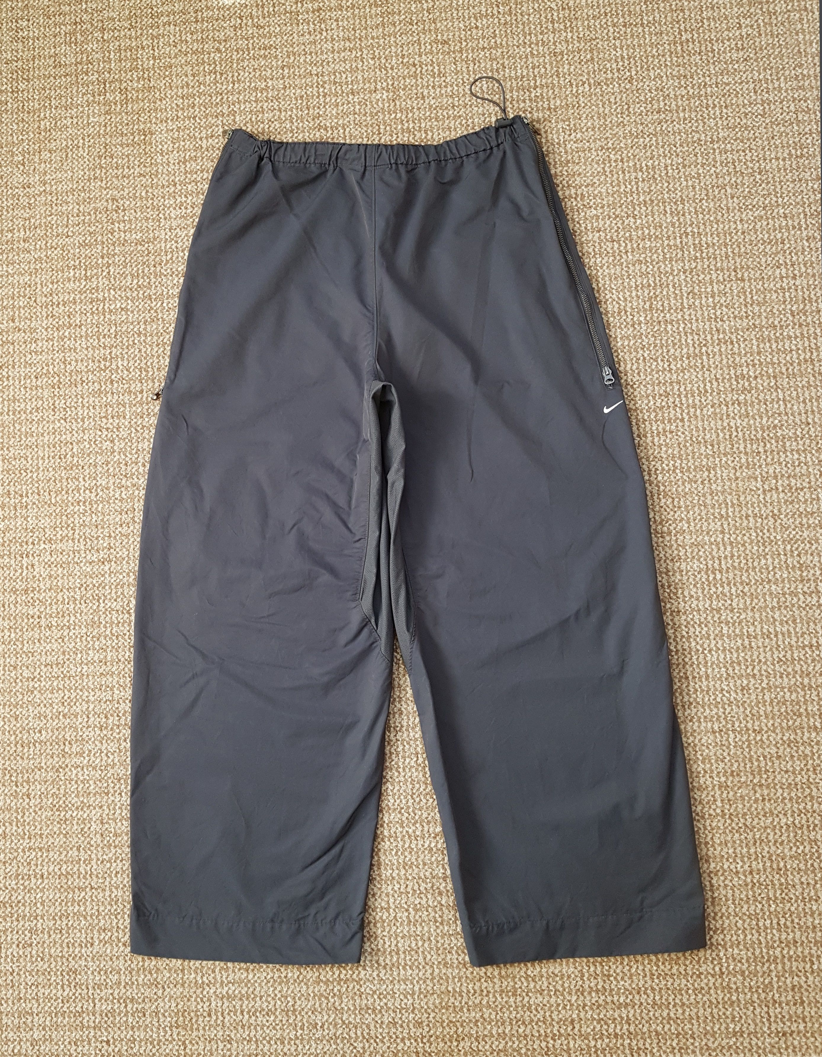 Nike Vintage y2k Nike B2 Wide Loose Nylon Pants Size US 34 / EU 50 - 1 Thumbnail
