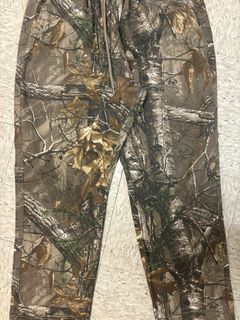 Supreme hotsell realtree pants