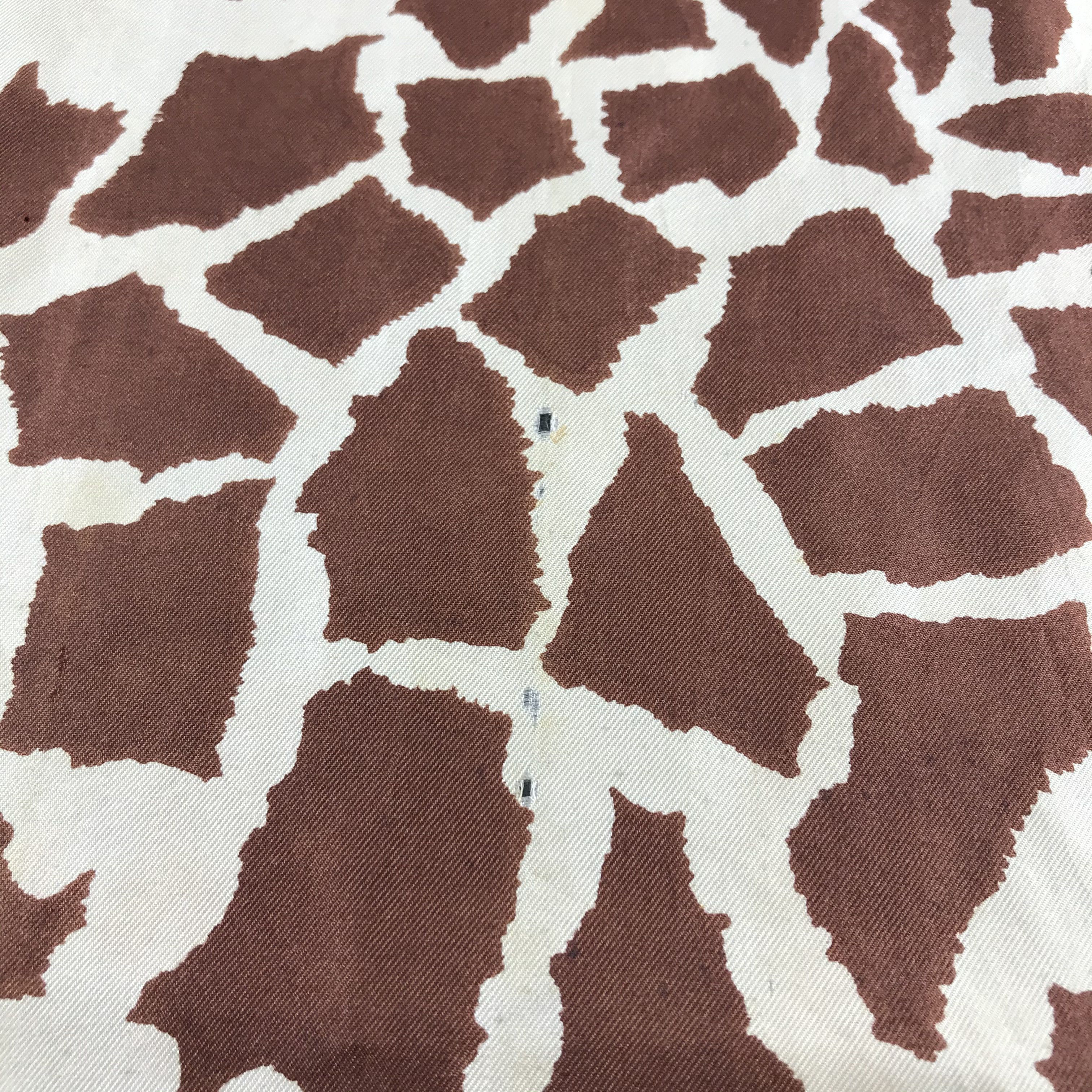Hanae Mori Vintage Hanae Mori Giraffe Spots Stole Silk Scarf M73 Size ONE SIZE - 9 Thumbnail