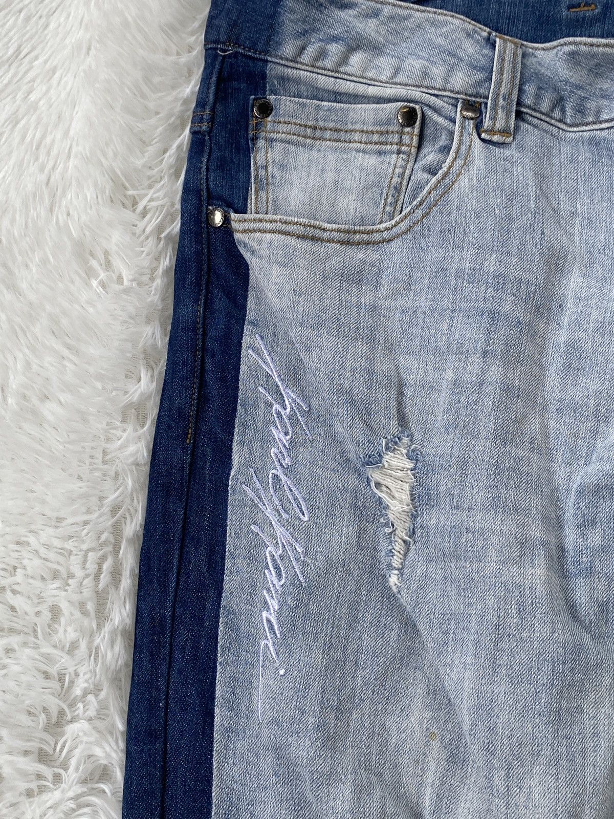 Karl Kani 🔥BINDING NOW🔥 Distressed Karl Kani denim streetwear Size US 36 / EU 52 - 5 Thumbnail