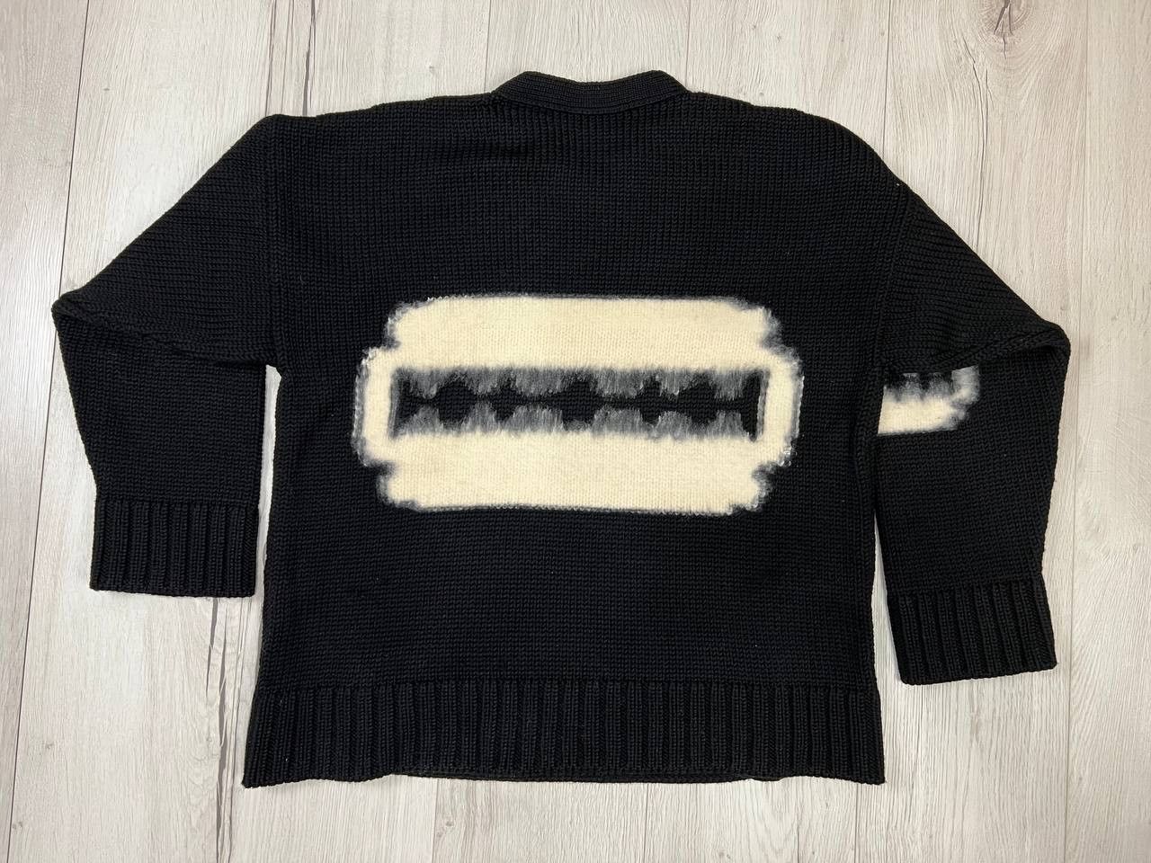 Yves Saint Laurent AW12 razor blade sweater Size US M / EU 48-50 / 2 - 2 Thumbnail