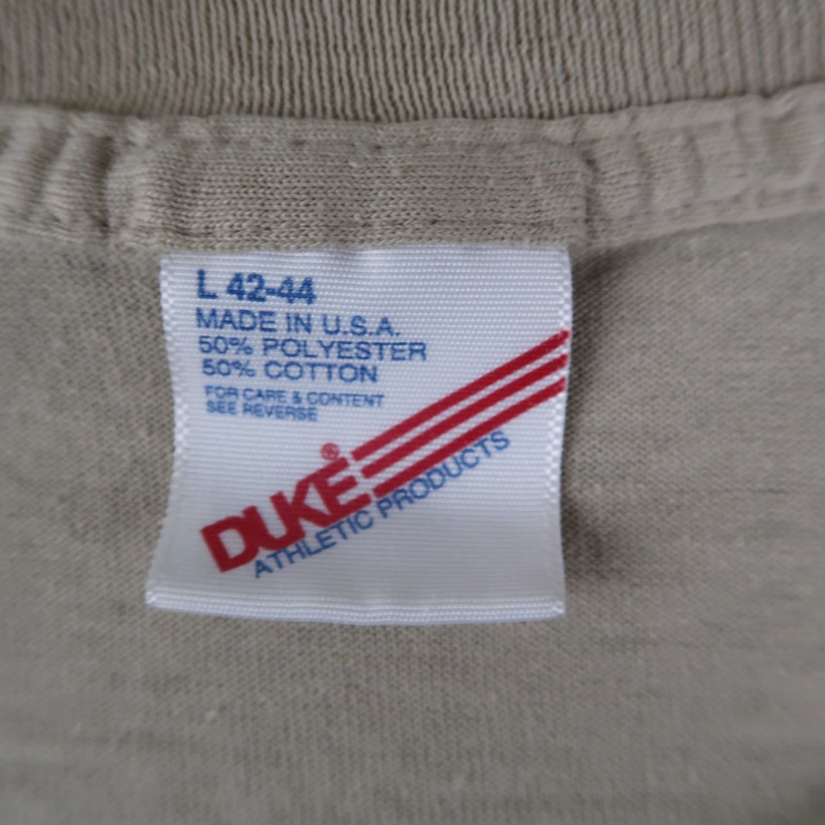 Vintage VINTAGE Duke 90s Graphic Tee T-Shirt Mens L Beige Single Stitch USA Made Size US L / EU 52-54 / 3 - 7 Thumbnail
