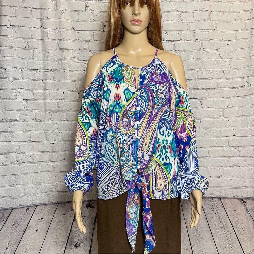 Chicos New Chico's Whimsy Cold-Shoulder Tie-Front Top Size 0 US S Size S / US 4 / IT 40 - 4 Thumbnail