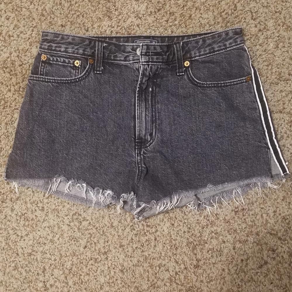 Abercrombie & Fitch Abercrombie & Fitch Annie High Rise Shorts Size 6/28 Size 28" / US 6 / IT 42 - 1 Thumbnail