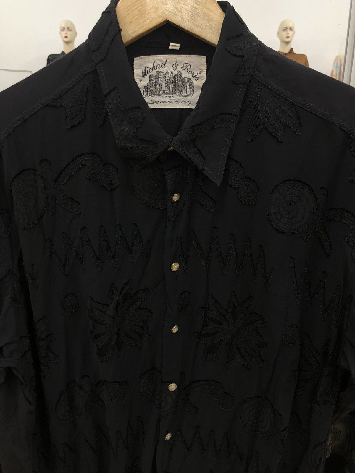 Vintage Michael & Boris Embroidered Rayon Shirt Size US XL / EU 56 / 4 - 3 Thumbnail