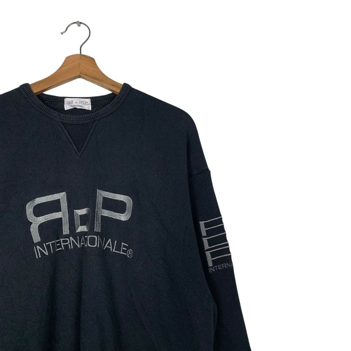 Japanese Brand ROUX DI PERFE Big Logo Crewneck Sweatshirt #2400-C107 Size US S / EU 44-46 / 1 - 5 Thumbnail