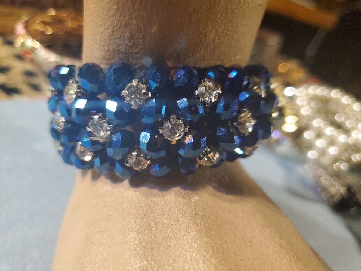 Vintage Blue Crystal Jeweled Vintage Sparkling Royal Bracelet Size ONE SIZE - 5 Thumbnail