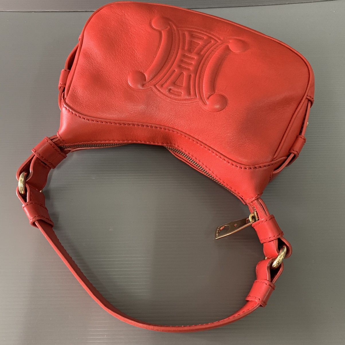 Celine Celine Hobo Pochette Red Leather Dinner Pre-Owned Bag Size ONE SIZE - 4 Thumbnail