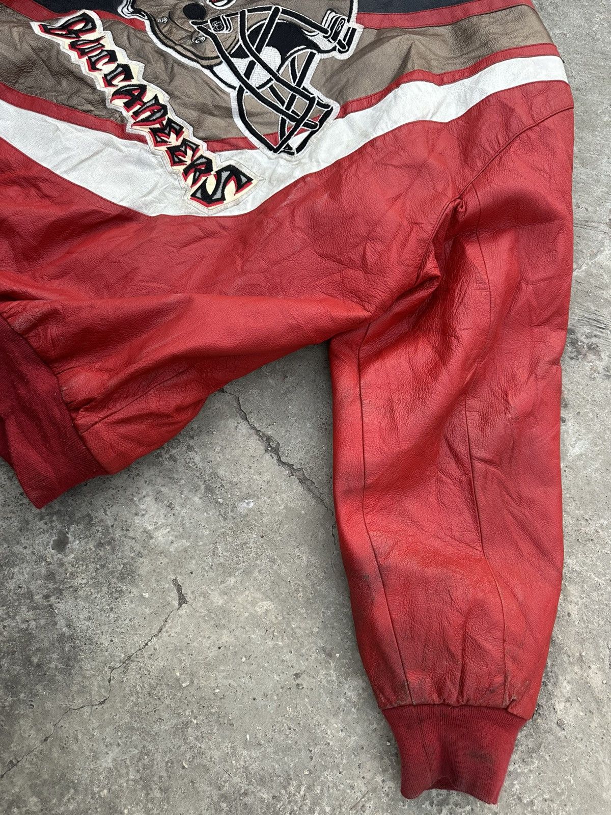 Reebok Rare Vintage Jeff Hamilton Buccaneers NFL x Reebok Jacket Size US XL / EU 56 / 4 - 9 Thumbnail