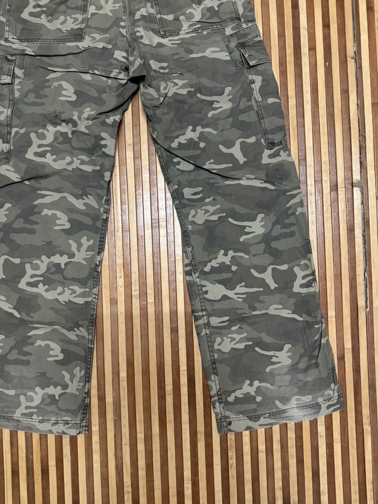 Levi's Levis Camouflage Cargo Pants / Multipocket / Streetwear Size US 36 / EU 52 - 8 Thumbnail