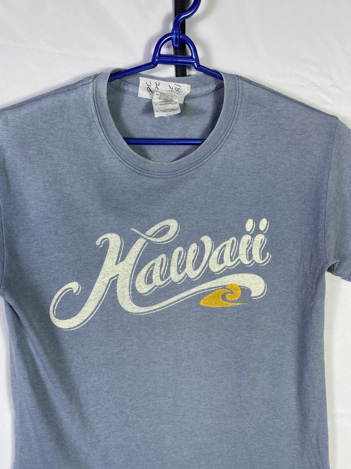 Vintage Vintage hawaii big logo spell out size s Size US S / EU 44-46 / 1 - 1 Thumbnail