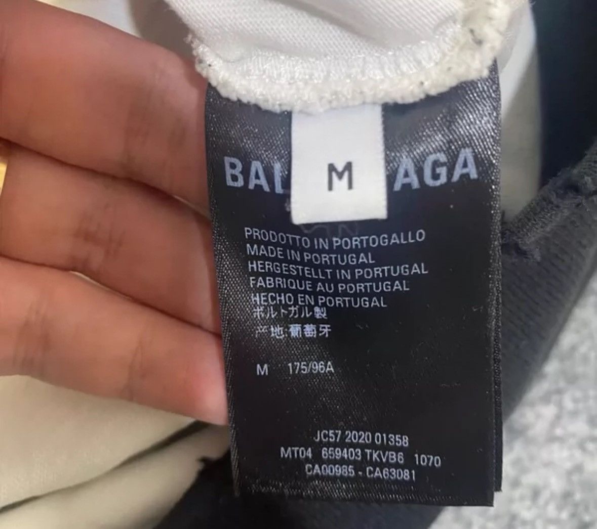 Balenciaga Balenciaga ripped logo hoodie2412-Nextarrow Size US M / EU 48-50 / 2 - 3 Thumbnail