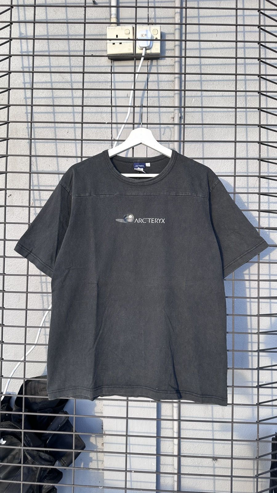 Arc'teryx 🦎VINTAGE ARC’TERYX BALL TEE🦎 Size US L / EU 52-54 / 3 - 2 Thumbnail