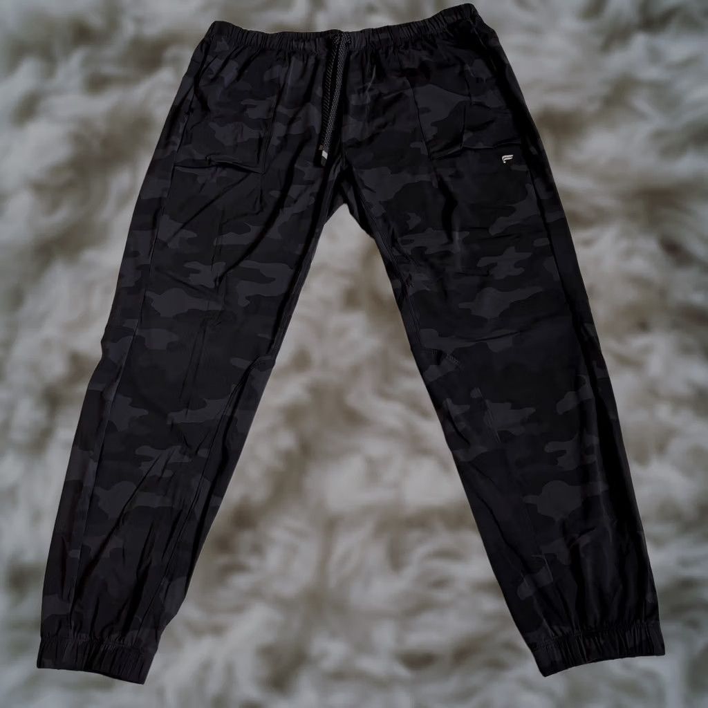 Fabletics Mens Fabletics The One Joggers Pants Black Tactical Camo 2XL / 31" inseam - Athletic Pants Mens Size US 39 - 1 Thumbnail