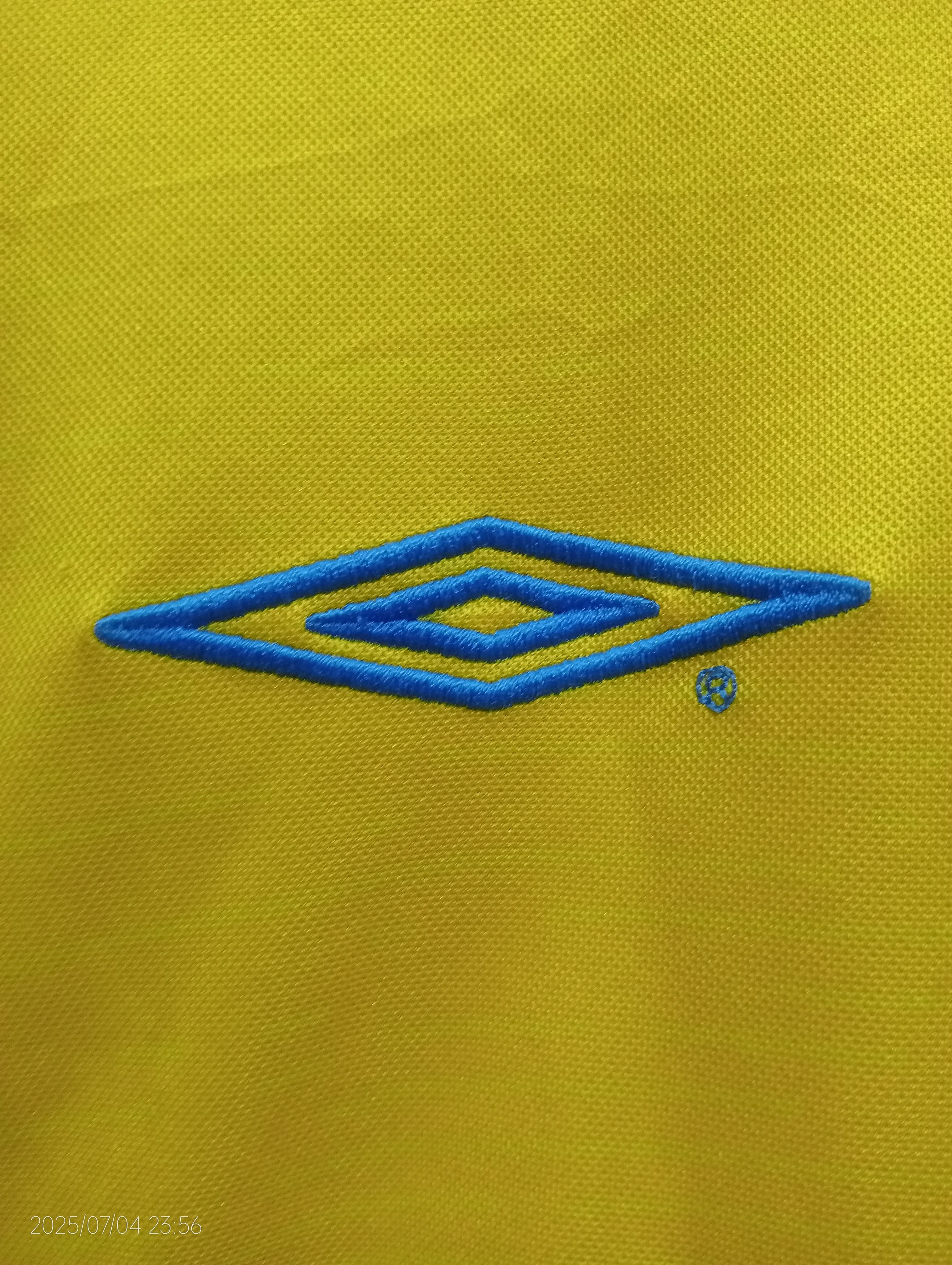 Umbro Vintage Umbro 2003/05 Sweden Home Jersey World Cup Size US L / EU 52-54 / 3 - 4 Thumbnail