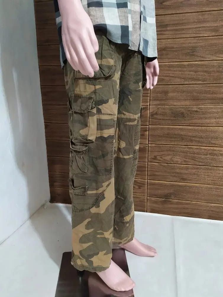 Other Ellabee Cargo Multipocket Tactical Camo straight Pants Size US 31 - 4 Thumbnail