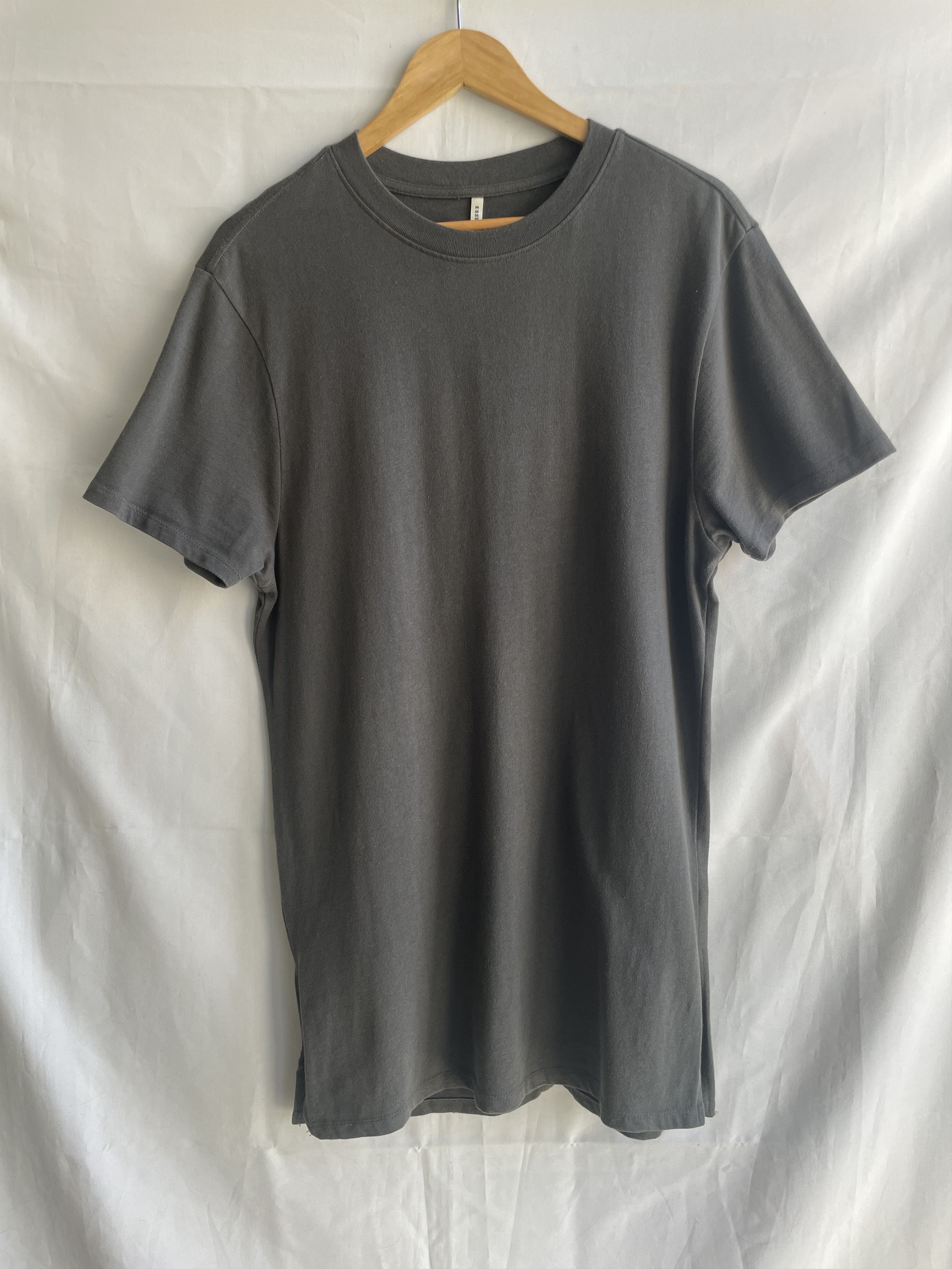 Fear of God Fear of God Essential Basic Brown Long T-Shirt Tee Size S Size US S / EU 44-46 / 1 - 1 Thumbnail
