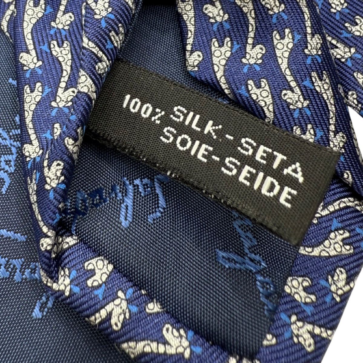Salvatore Ferragamo Salvatore Ferragamo Silk Tie, Navy, Made in Italy, Like New Size ONE SIZE - 5 Thumbnail