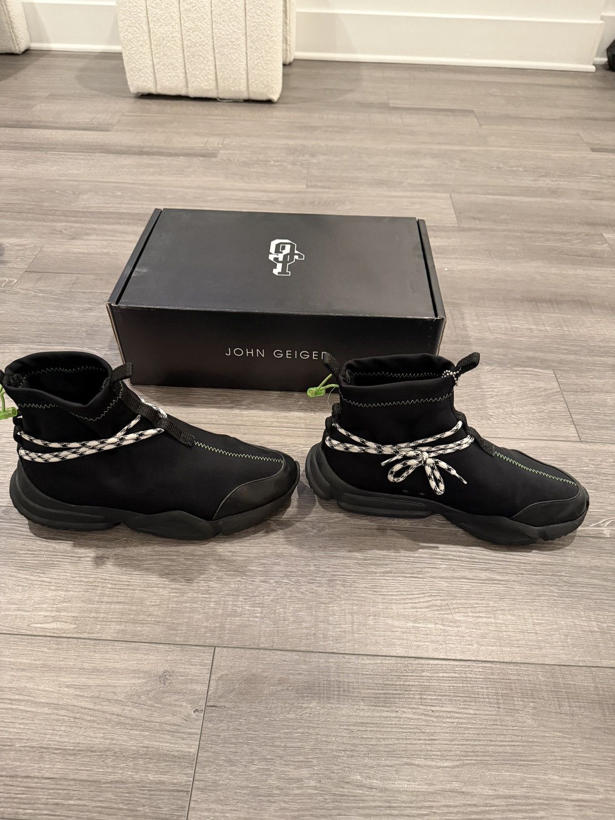 John Geiger 002 By John Geiger Hightop Size US 10 / EU 43 - 2 Thumbnail