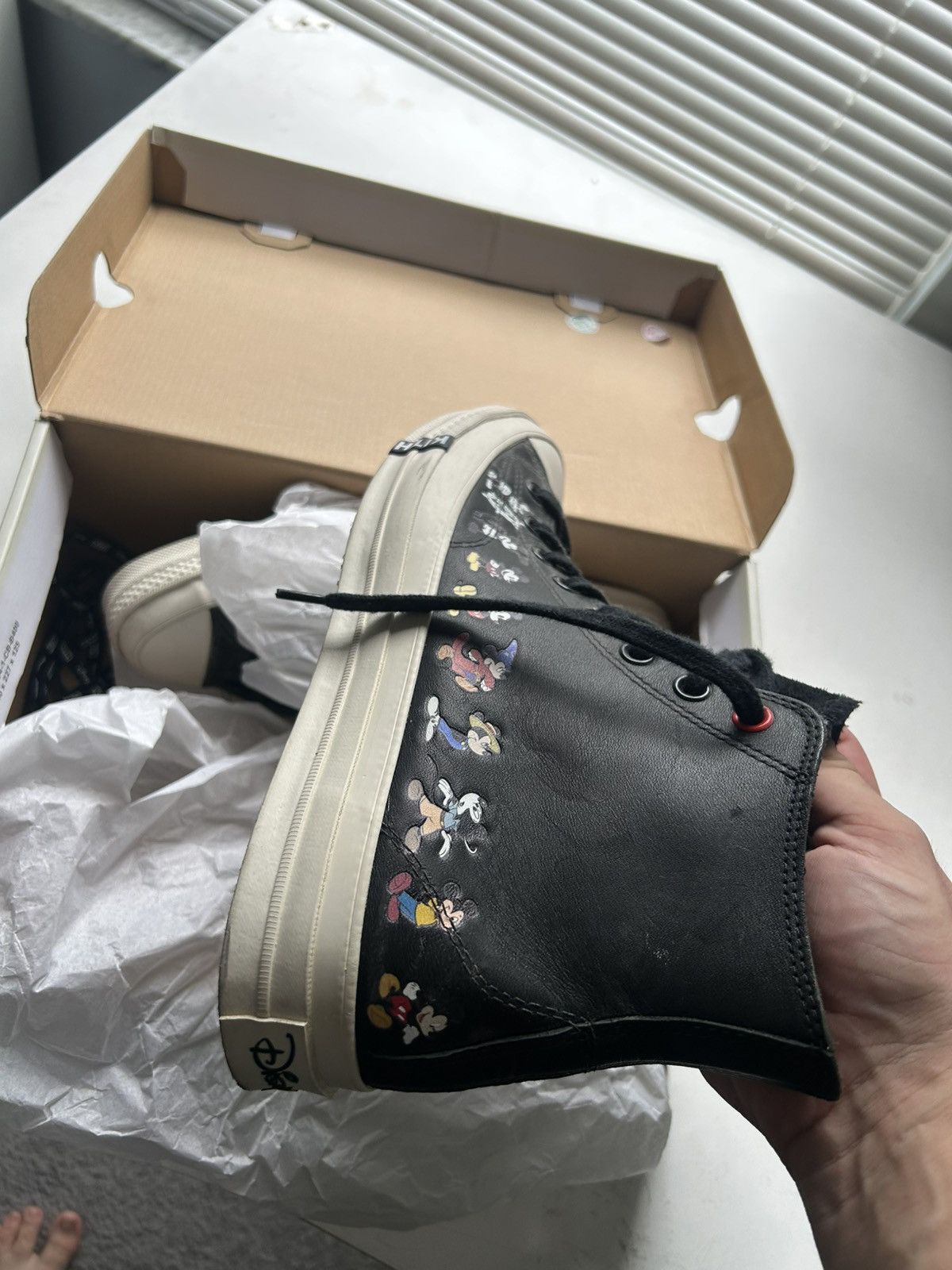 Converse × Disney × Kith Kith x Disney x Converse Size US 9.5 / EU 42-43 - 7 Thumbnail