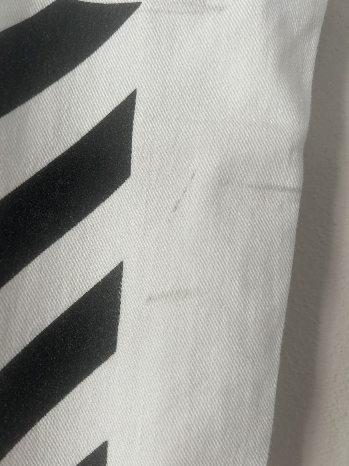 Off-White Destroyed Hem Diagonal Print White Denim Jeans Size US 31 - 14 Thumbnail