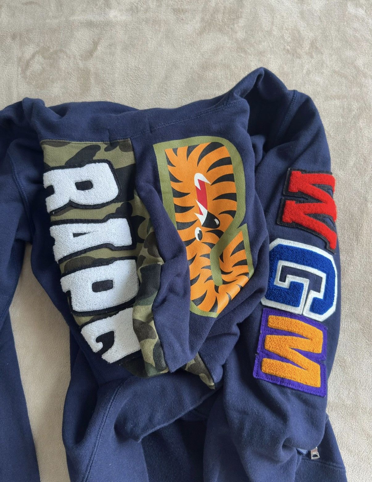 Bape BAPE Color Block Shark Head Hoodie K5 Size US L / EU 52-54 / 3 - 8 Thumbnail