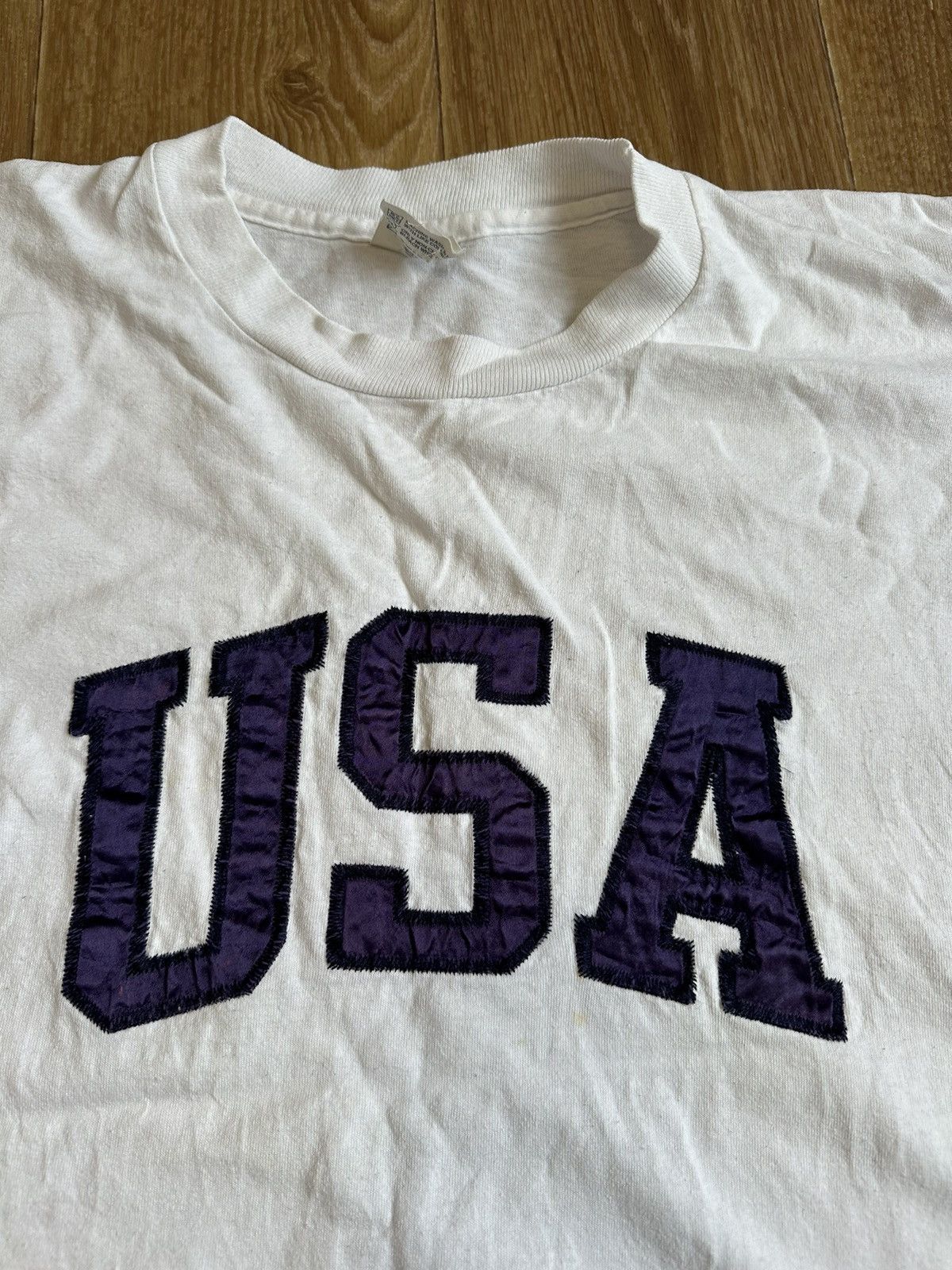 Vintage Vintage Single Stitch College Ware Felt USA T-Shirt Size US L / EU 52-54 / 3 - 2 Thumbnail