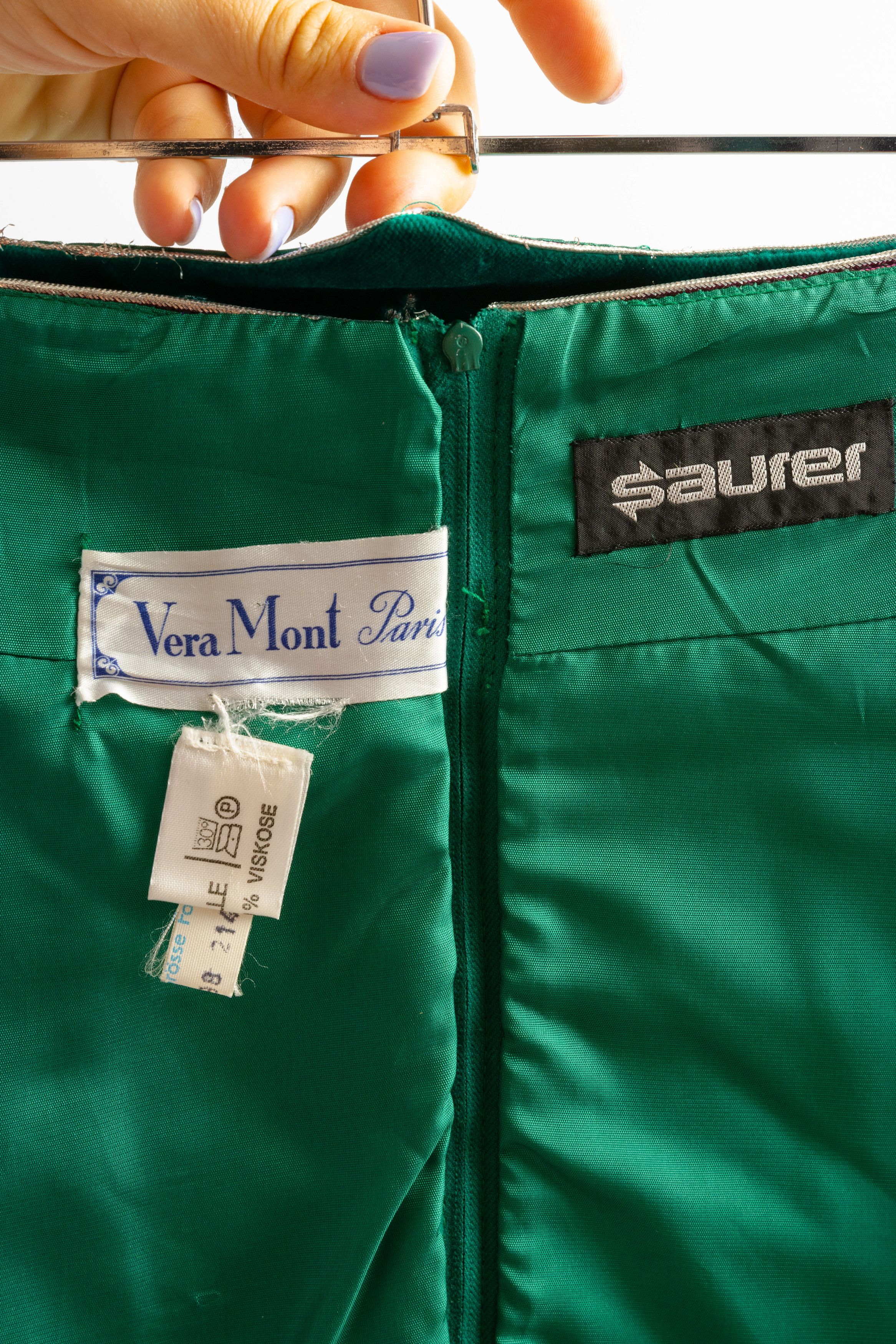 Vintage Vintage Vera Mont Paris deep green maxi skirt 8687 Size 27" / US 4 / IT 40 - 8 Thumbnail