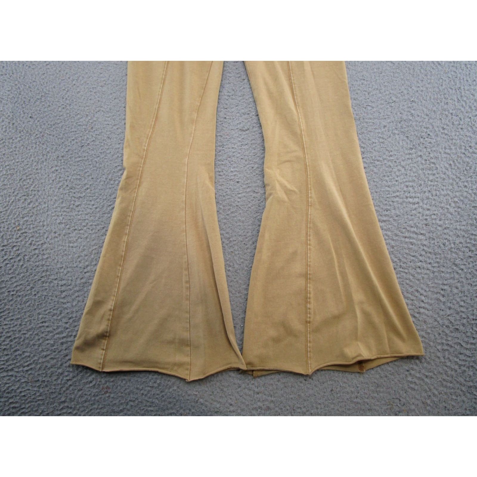 Urban Outfitters Urban Outfitters Out From Under Pants Women Beige Flared Leggings Size M Size 32" / US 10 / IT 46 - 2 Thumbnail