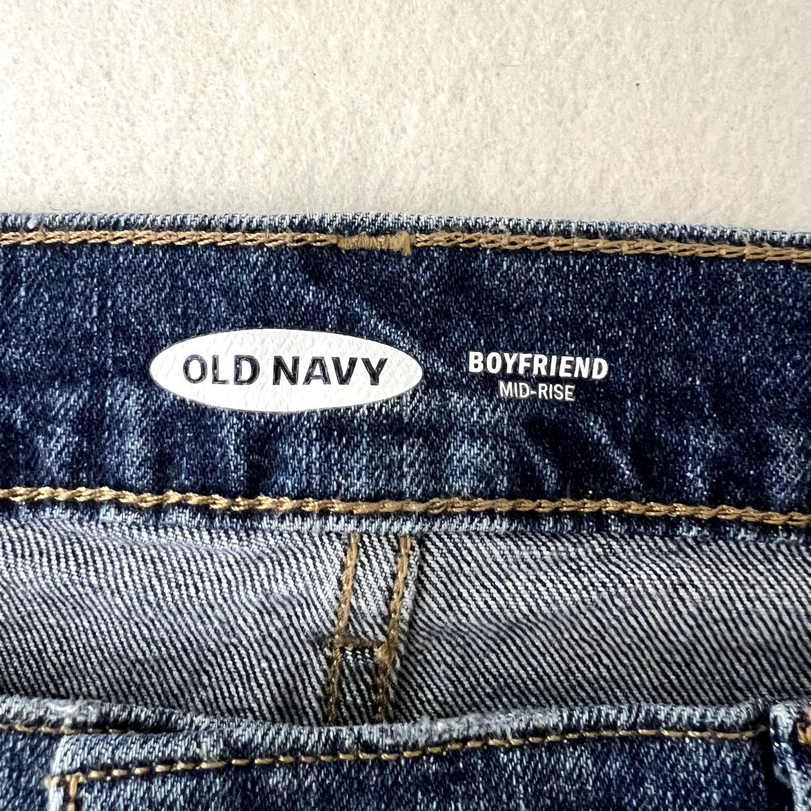 Old Navy Old Navy Boyfriend Mid Rise Jeans Size 32" / US 10 / IT 46 - 5 Thumbnail