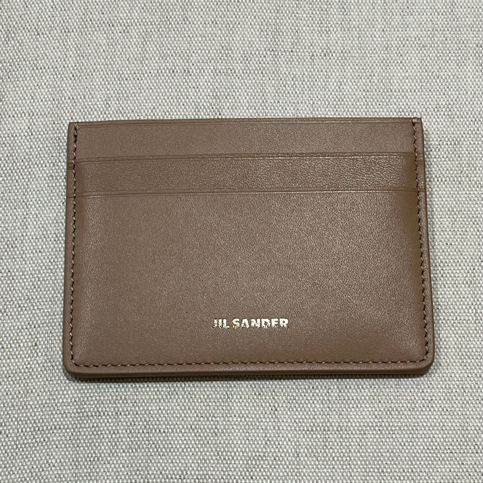 Jil Sander o1loc1c1124 Size: OS/ Card Case With Logo in Brown Size ONE SIZE - 1 Preview