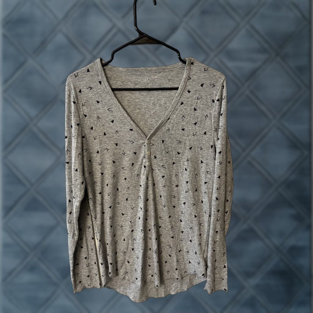 Gap VINTAGE Gap LOVE Long Sleeve Shirt Adult Large Gray 90s Holidays Womens Size L / US 10 / IT 46 - 1 Thumbnail