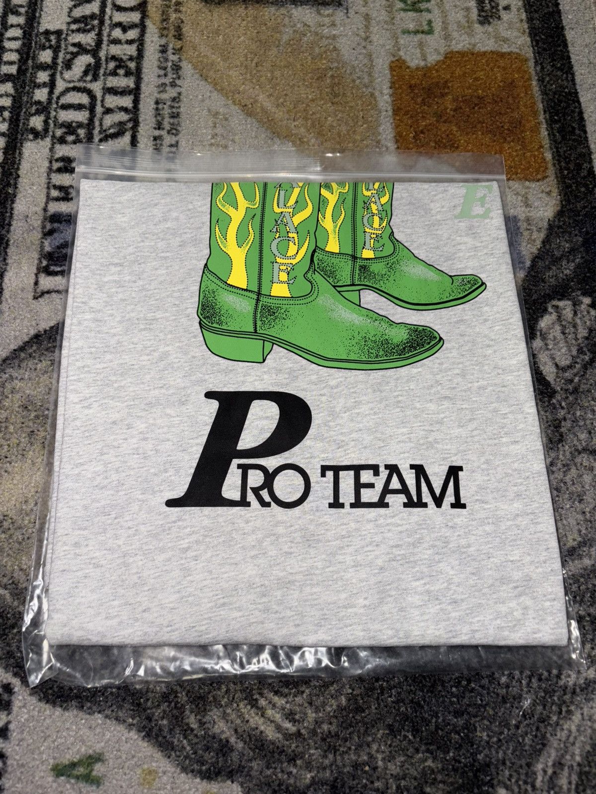 Palace Palace Rodeyo T-Shirt Grey Size US XL / EU 56 / 4 - 1 Thumbnail