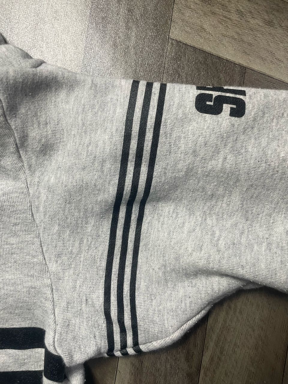 Adidas × Vintage Vintage Adidas Big Logo Sweatshirt 1990s Size US L / EU 52-54 / 3 - 8 Thumbnail