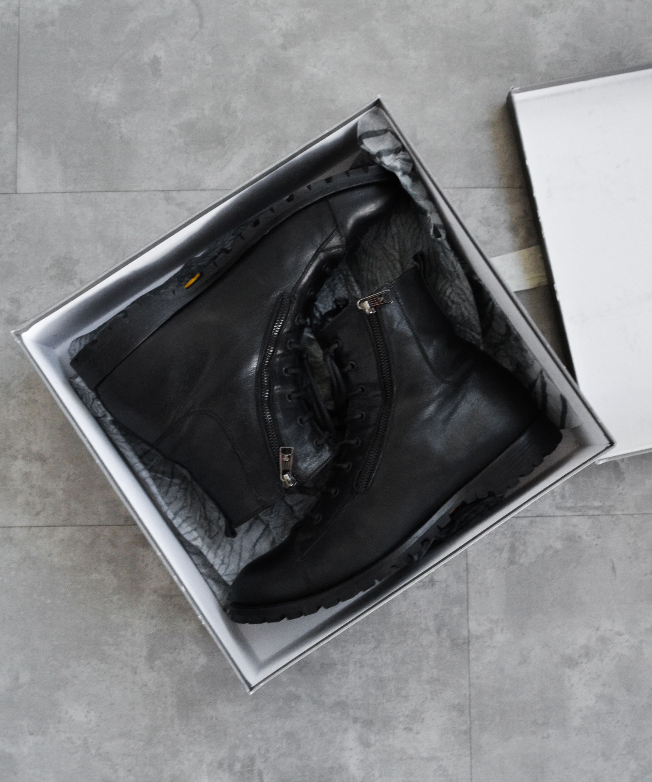 Alexander McQueen ALEXANDER MCQUEEN Boots Ankle Shoes Leather Zip Black 45 Size US 12 / EU 45 - 6 Thumbnail