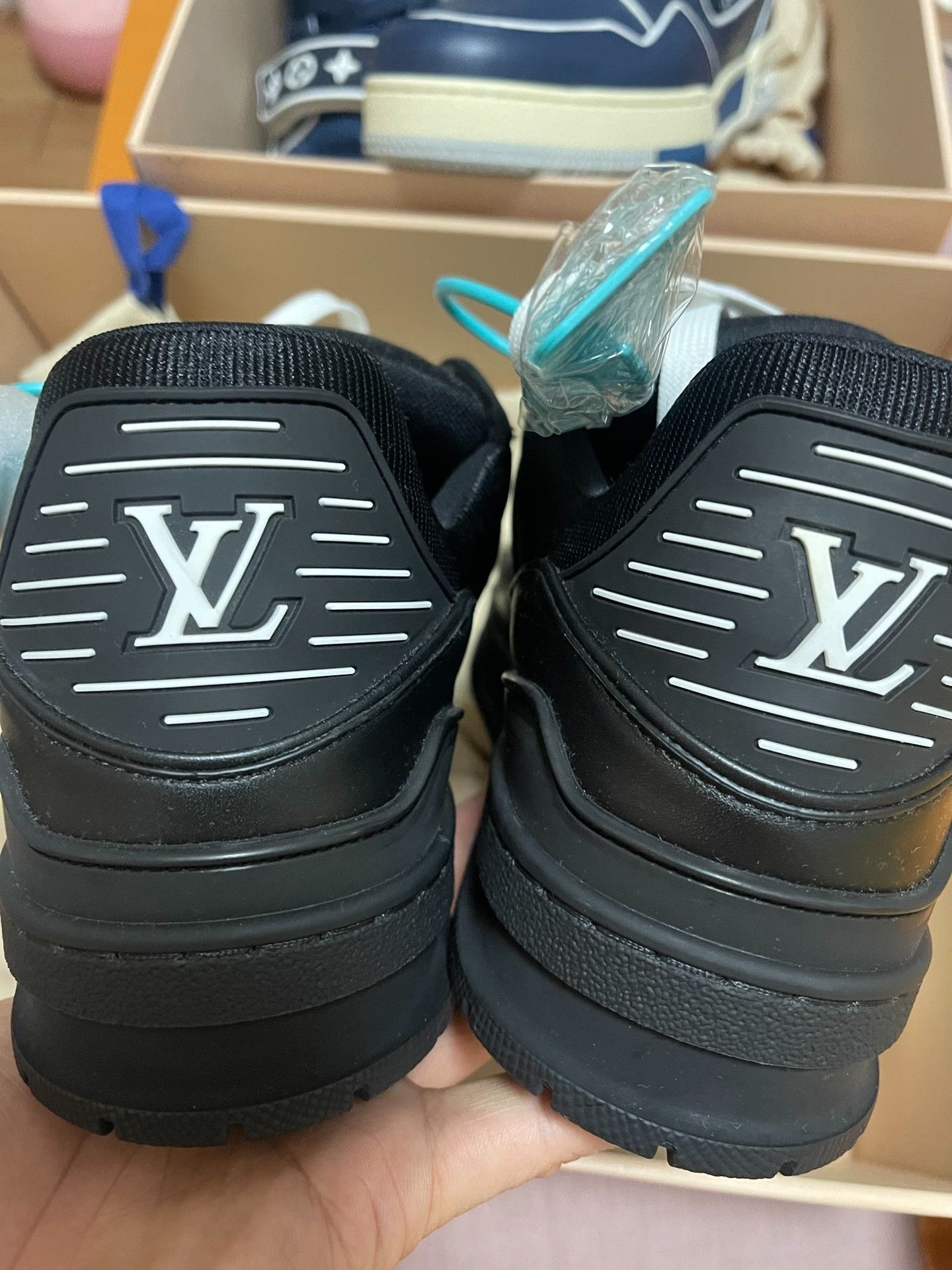 Louis Vuitton Louis Vuitton LV Trainer Size US 8 / EU 41 - 6 Thumbnail