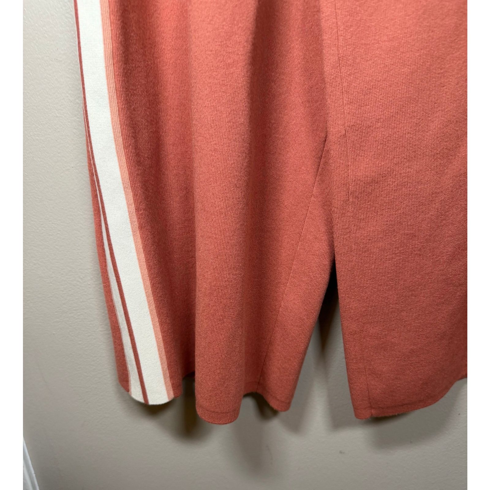 Veronica Beard Veronica Beard Roland Striped Stretch knit Culottes $395 M Size 28" / US 6 / IT 42 - 9 Thumbnail