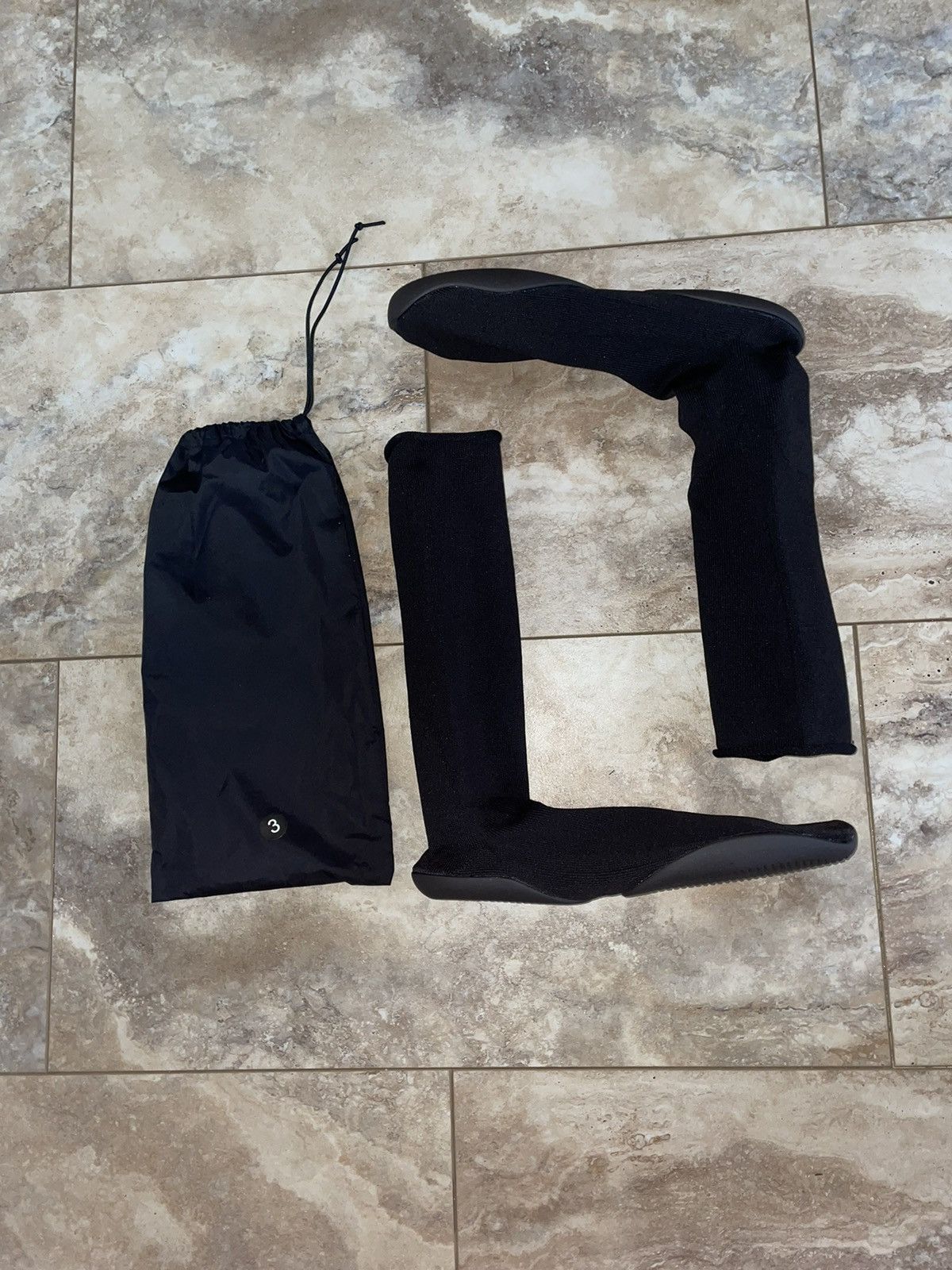 Yeezy YZY PODS BLACK SIZE 3 BRAND NEW Yzypods-blk Size US 12 / EU 45 - 1 Thumbnail