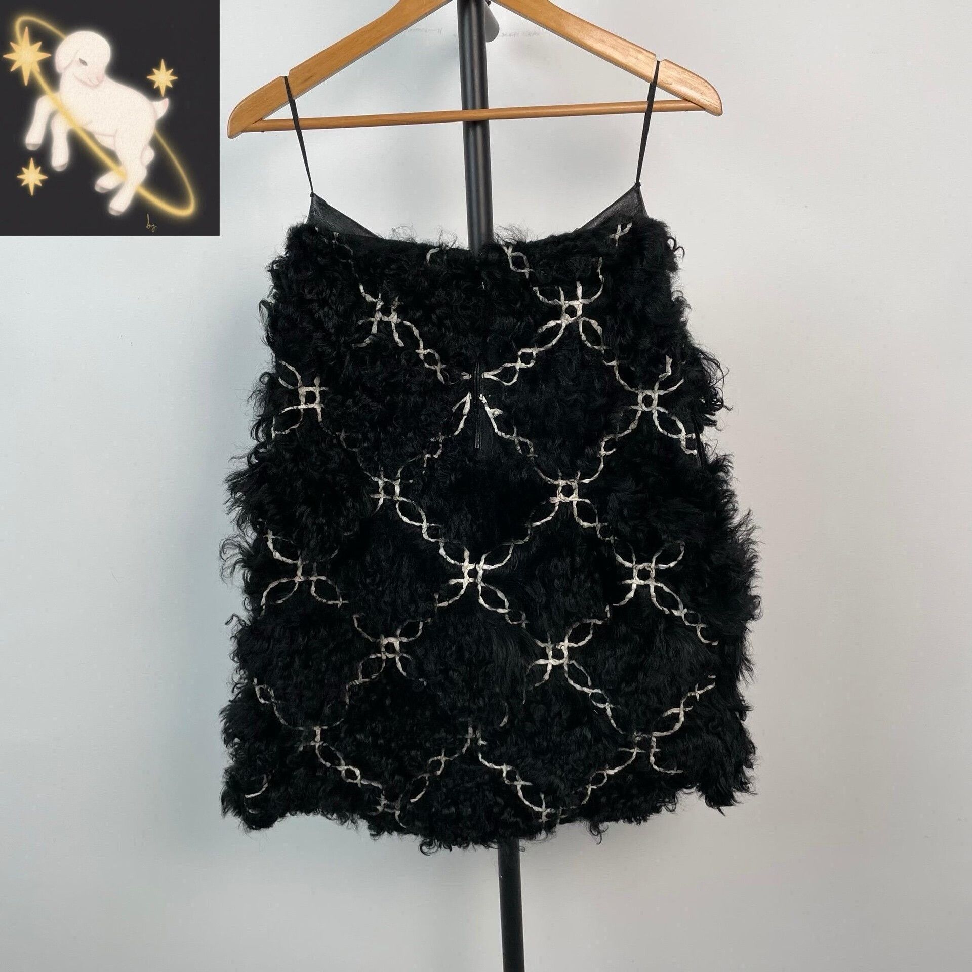 Chanel Chanel 15K Double-Faced Shearling Black Skirt Size 38" / US 16 / IT 52 - 1 Thumbnail