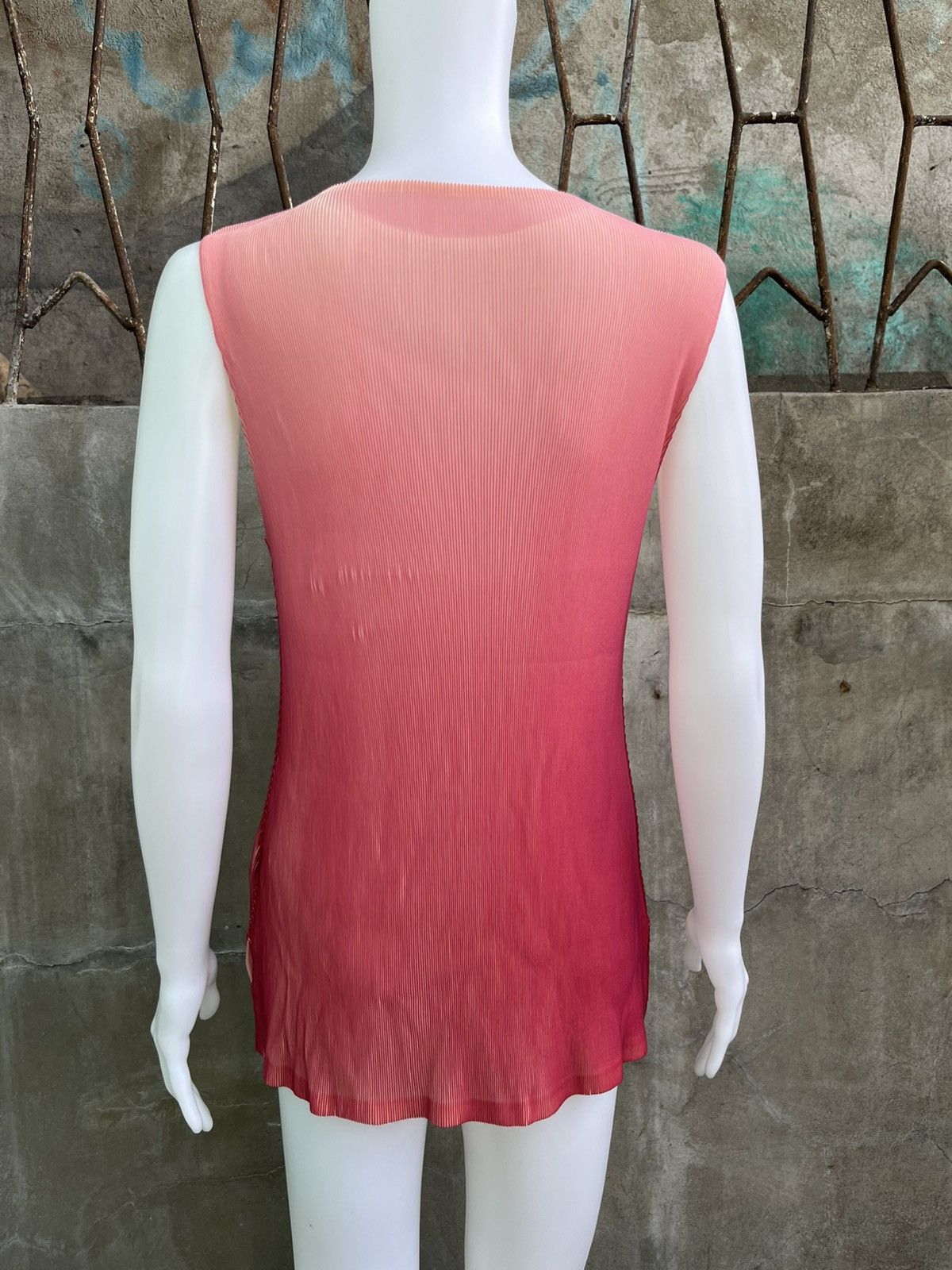 Issey Miyake Pleated Ombre Sleeveless Top Size XXL / US 16-18 / IT 52-54 - 4 Thumbnail