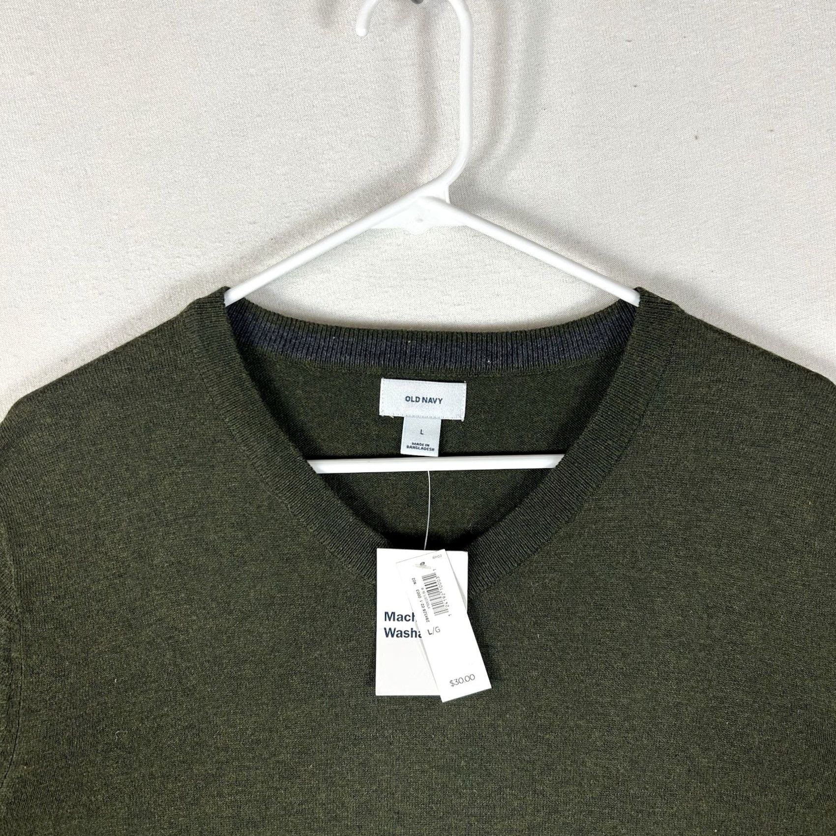 Old Navy Old Navy Lightweight Pullover Sweater Mens L Green V-Neck Long Sleeve Knitted Cotton Polyester Winter Casual (Regular) Shirt Mens Size US L / EU 52-54 / 3 - 2 Thumbnail