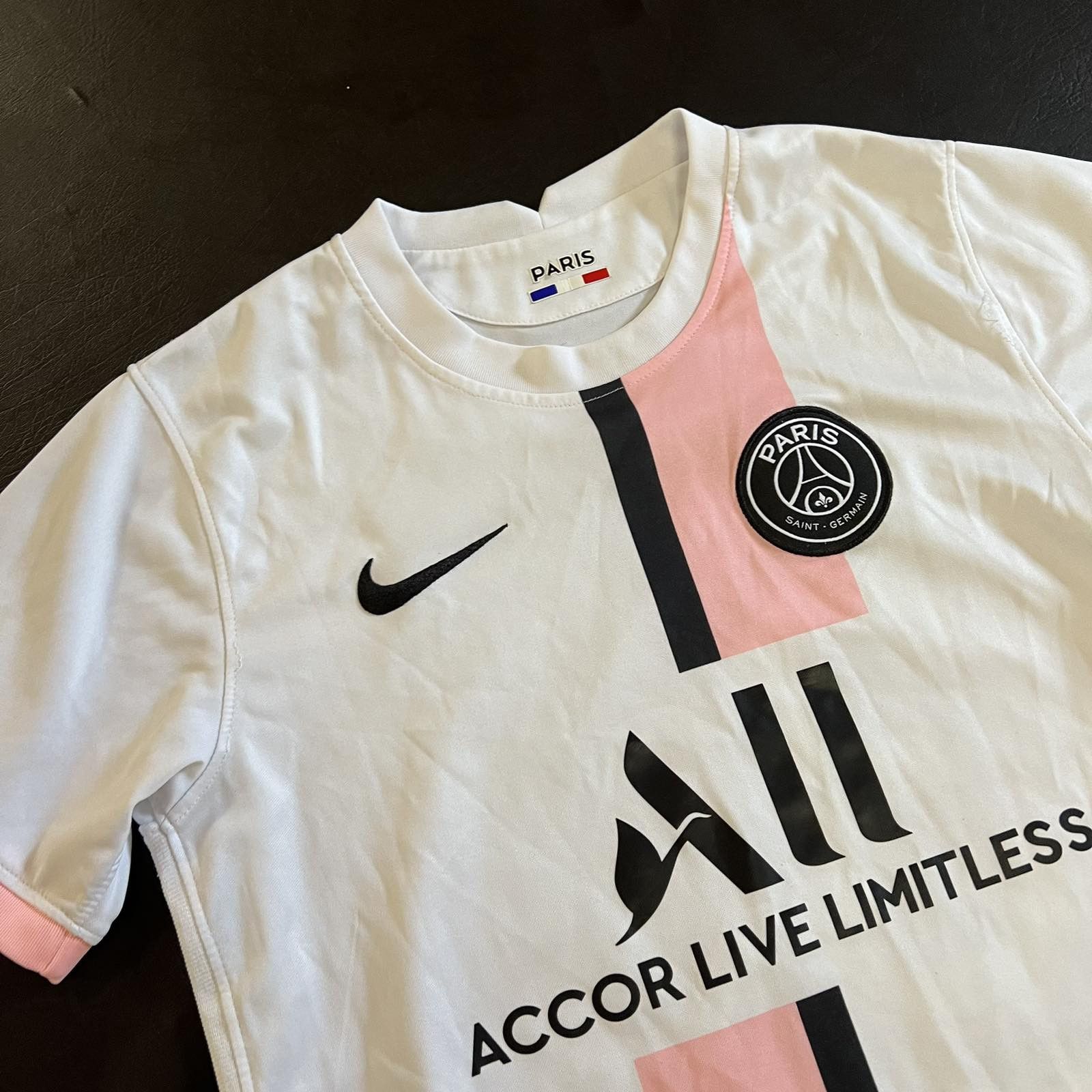 Jordan Brand PSG PARIS SAINT-GERMAIN 2019 2020 FOOTBALL SOCCER JERSEY Size US S / EU 44-46 / 1 - 4 Thumbnail