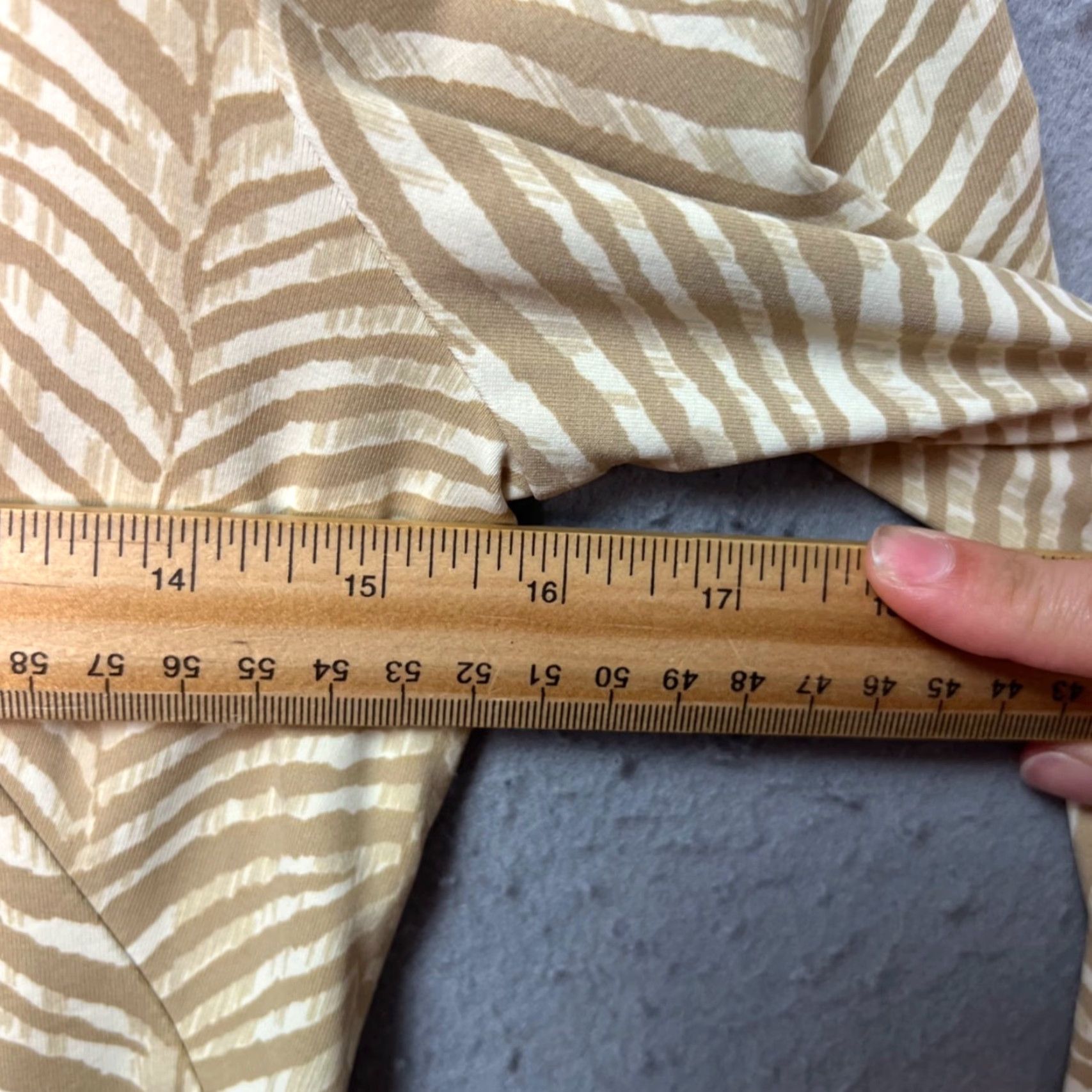 J.McLaughlin J. McLaughlin Womens XS Zebra Print Beige White Dress 3/4 Sleeves Size XS / US 0-2 / IT 36-38 - 5 Thumbnail