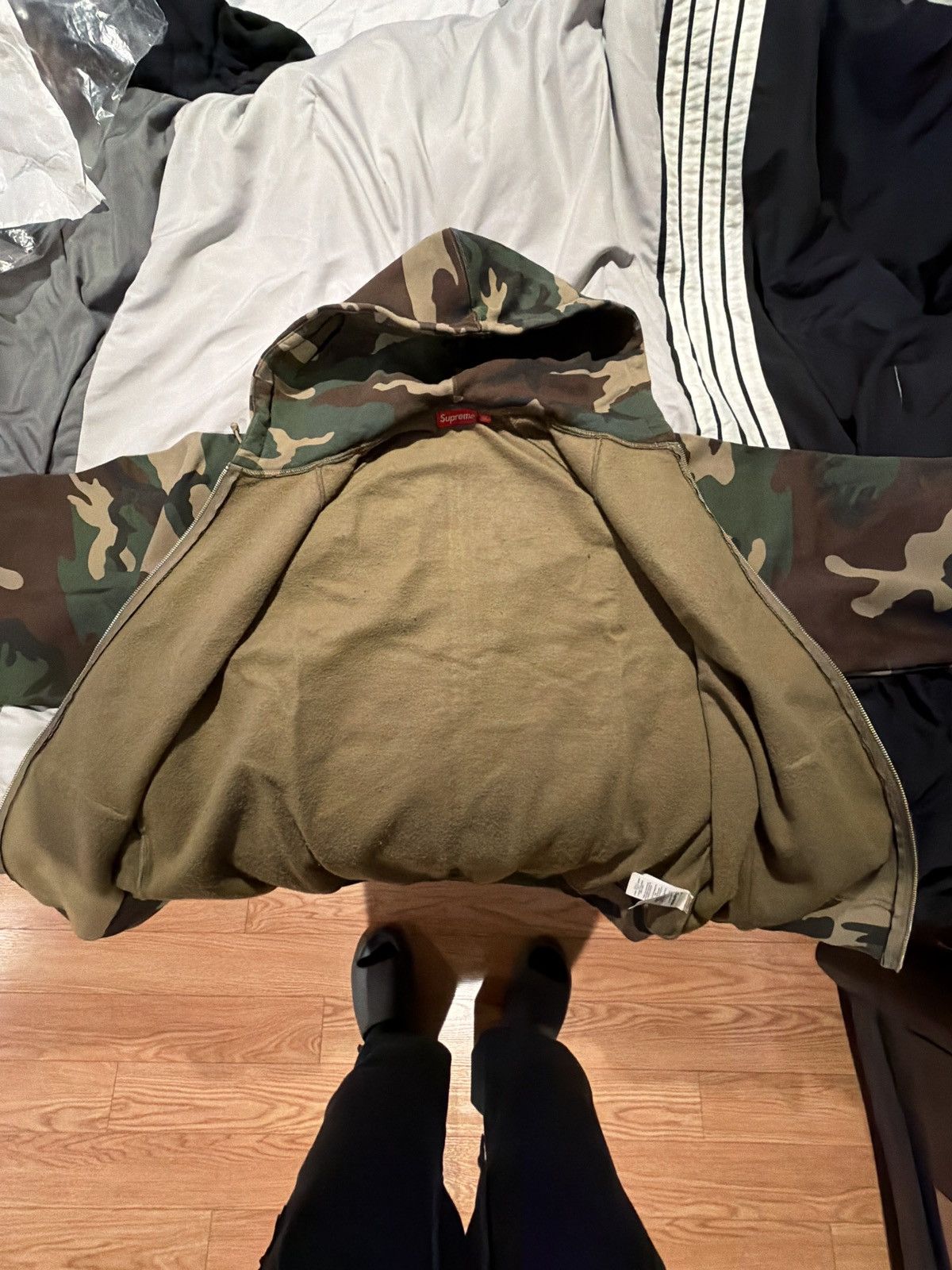 Supreme supreme cracked raglan zip up hooded sweatshirt Size US XL / EU 56 / 4 - 4 Thumbnail