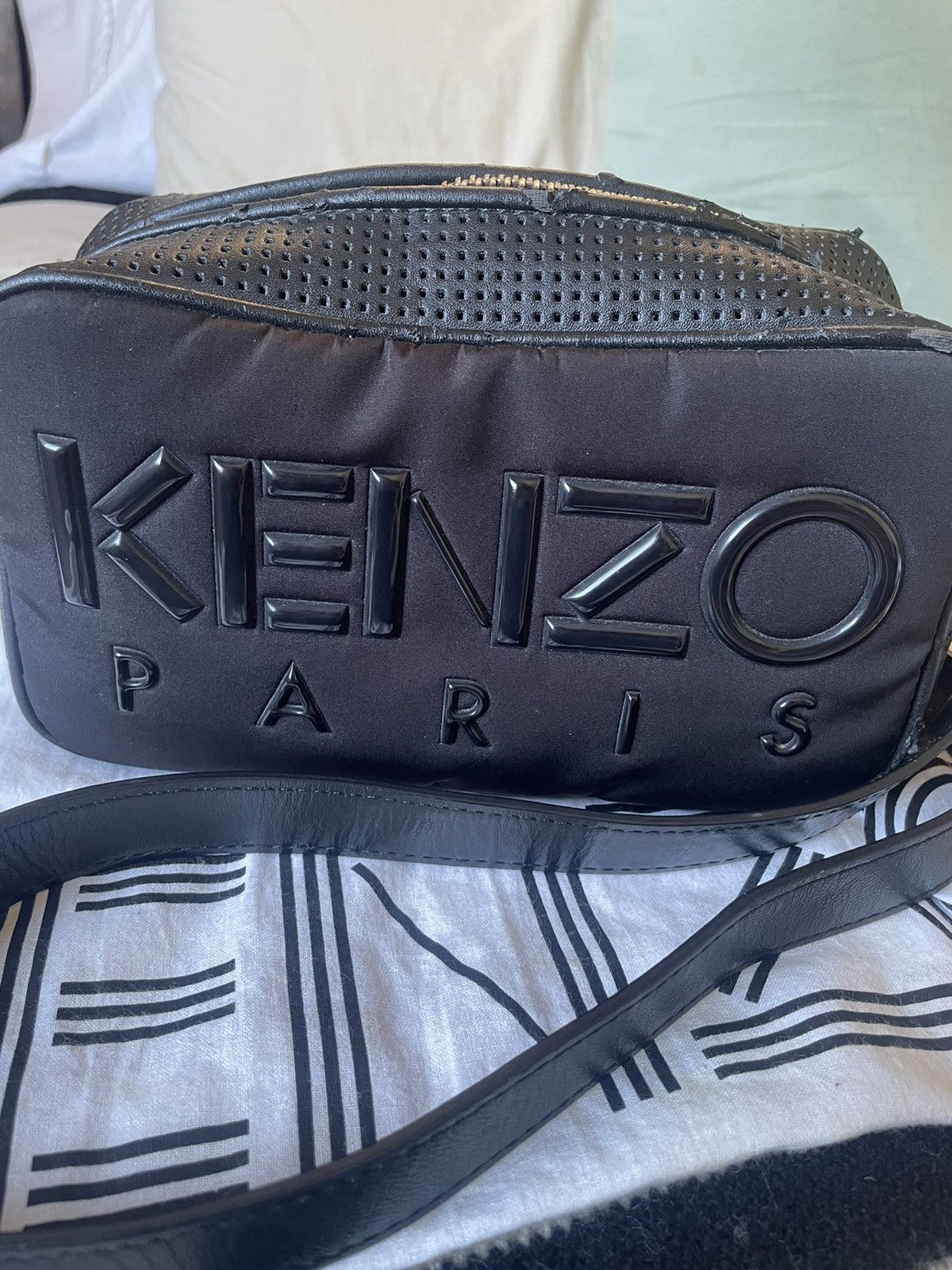 Kenzo Kenzo crossbody leather bag. Grailed