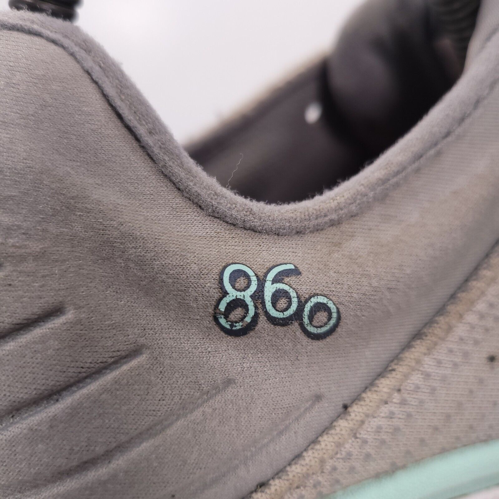 New Balance New Balance 860 Athletic Shoe Women Size 8.5 Gray Blue White Size US 8.5 / IT 38.5 - 8 Thumbnail